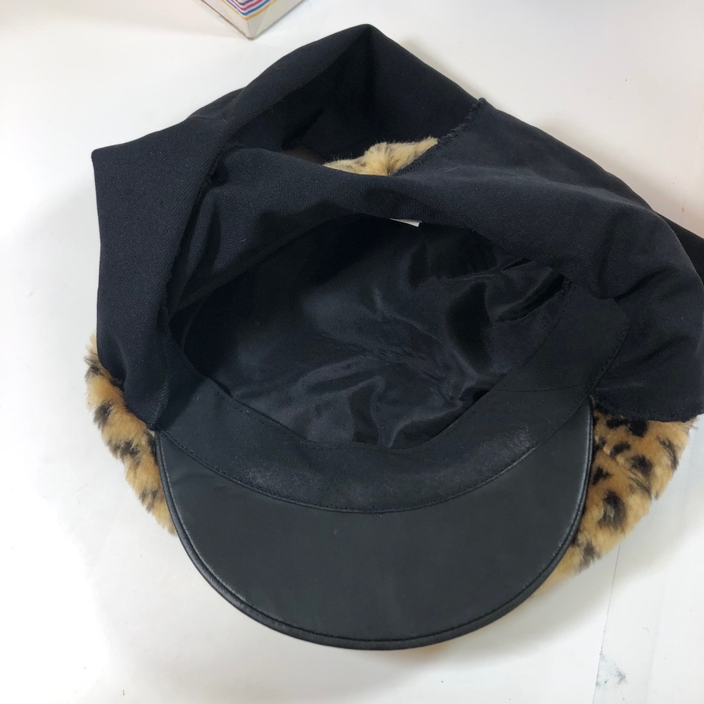 Faux fur animal print top news boy cap made in US - Picture 3 of 7